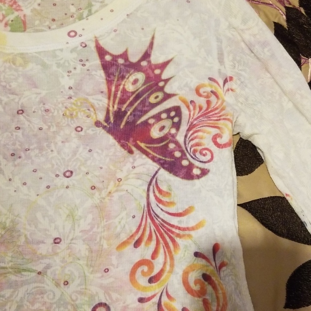 Shirt - Picture 3 of 4